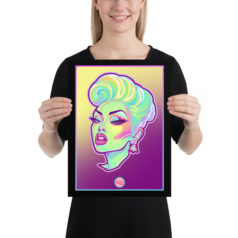 👑 Ilustración Queer | Drag Queens | ¡Envío Gratis! 🔥 Edición Opal Vixen🔥 Amarilla & Morada 30×40 cm