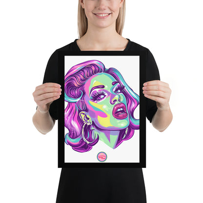 👑 Ilustración Queer | Drag Queens | ¡Envío Gratis! 🔥 Edición Electra Sparkle 🔥 Blanca 30×40 cm